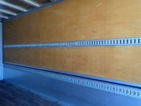 いすゞフォワードアルミウイング中型（4t）[写真18]