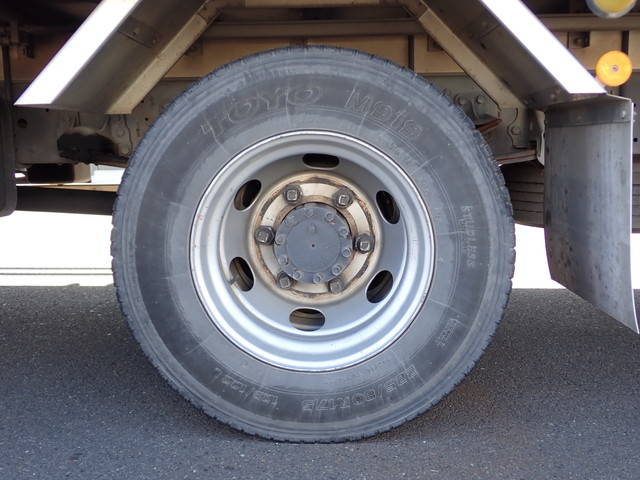 いすゞフォワードアルミウイング中型（4t）[写真26]