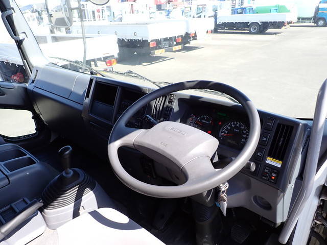 いすゞフォワードアルミウイング中型（4t）[写真27]