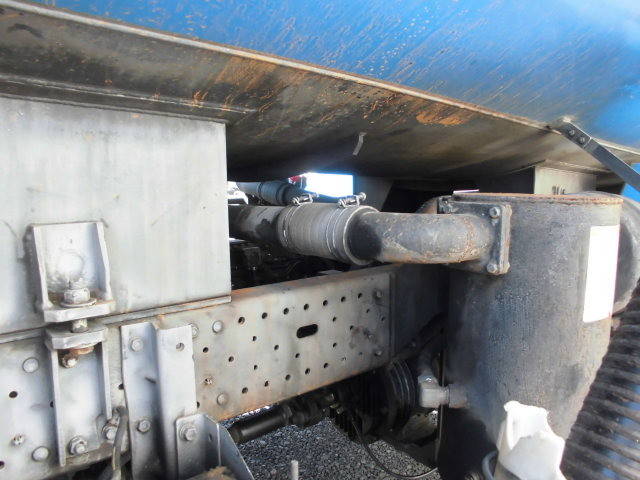 いすゞエルフバキュームカー小型（2t・3t）[写真10]