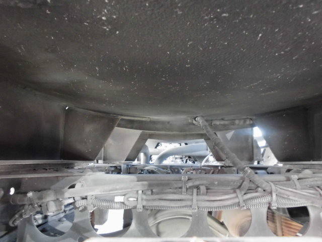 いすゞエルフバキュームカー小型（2t・3t）[写真12]