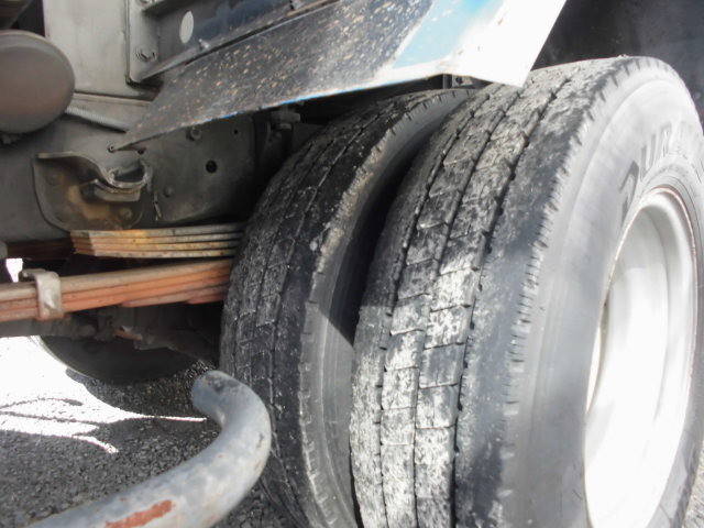 いすゞエルフバキュームカー小型（2t・3t）[写真20]