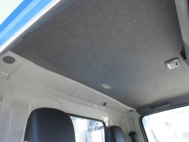 いすゞエルフバキュームカー小型（2t・3t）[写真29]