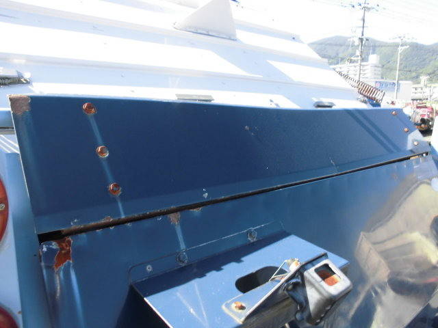 日野デュトロパッカー車（塵芥車）小型（2t・3t）[写真05]