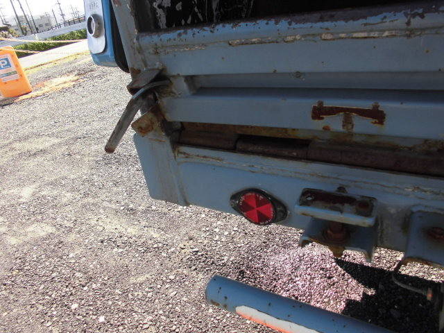 日野デュトロパッカー車（塵芥車）小型（2t・3t）[写真09]