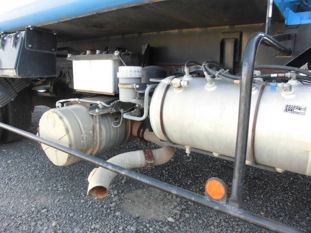 三菱ふそうファイターパッカー車（塵芥車）中型（4t）[写真25]