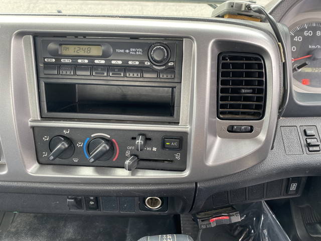 日野レンジャー平ボディ中型（4t）[写真11]