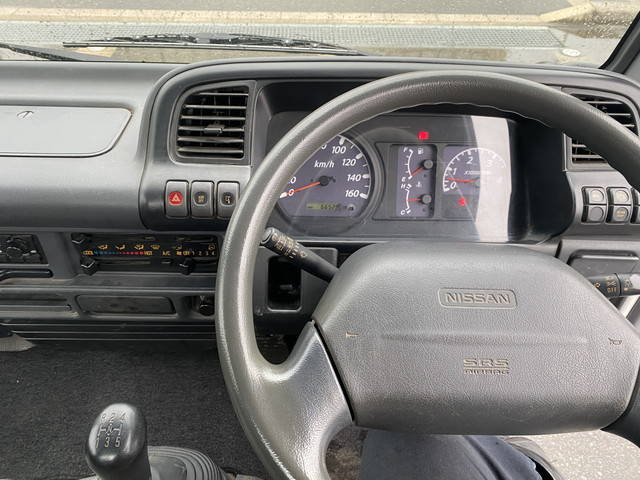 日産アトラス平ボディ小型（2t・3t）[写真10]