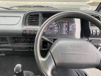 日産アトラス平ボディ小型（2t・3t）[写真11]