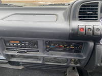 日産アトラス平ボディ小型（2t・3t）[写真12]