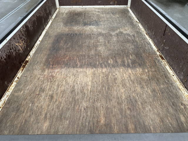 日産アトラス平ボディ小型（2t・3t）[写真07]