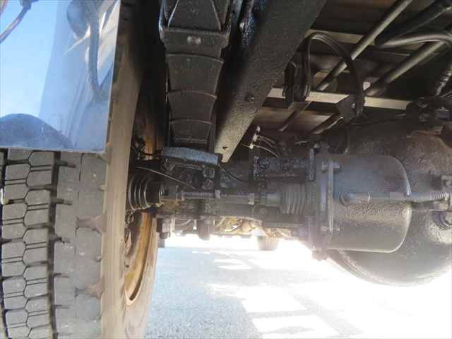 いすゞフォワードクレーン付増トン（6t・8t）[写真16]