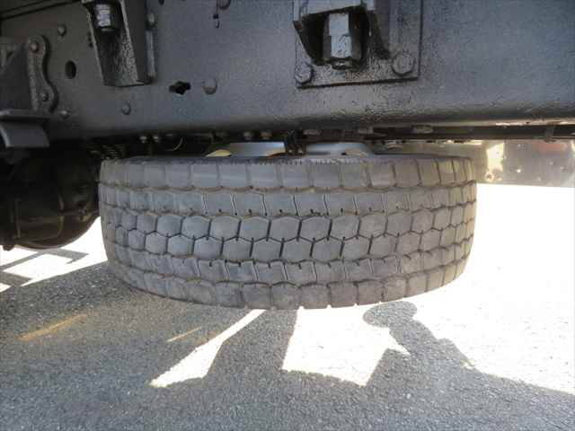 いすゞフォワードクレーン付増トン（6t・8t）[写真17]