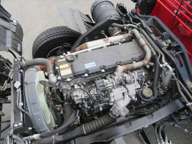 三菱ふそうファイタークレーン4段増トン（6t・8t）[写真10]