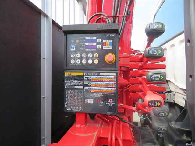 三菱ふそうファイタークレーン4段増トン（6t・8t）[写真21]