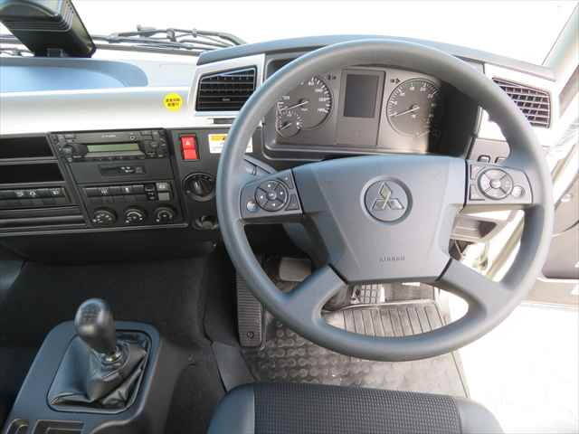 三菱ふそうファイタークレーン4段増トン（6t・8t）[写真27]