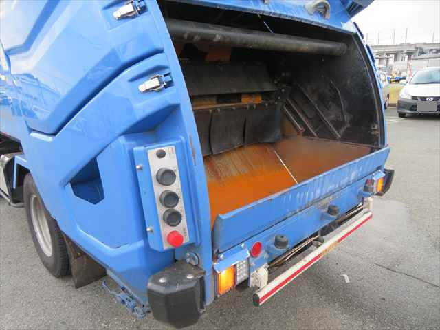 日野デュトロパッカー車（塵芥車）小型（2t・3t）[写真17]