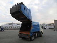 日野デュトロパッカー車（塵芥車）小型（2t・3t）[写真22]