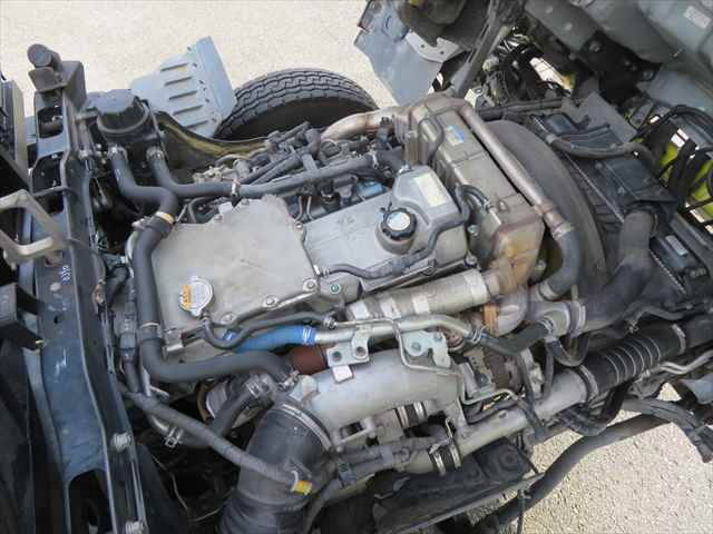 日野レンジャーコンテナ専用車増トン（6t・8t）[写真10]