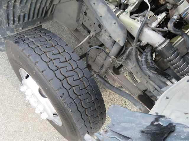 日野レンジャーコンテナ専用車増トン（6t・8t）[写真13]