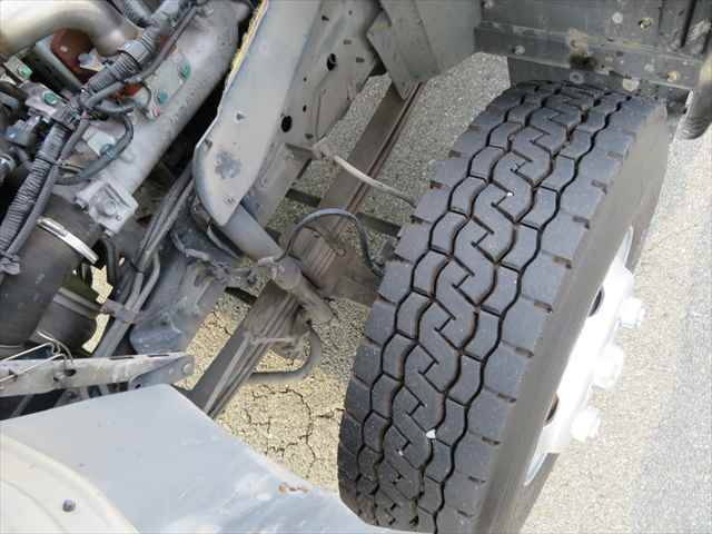 日野レンジャーコンテナ専用車増トン（6t・8t）[写真14]