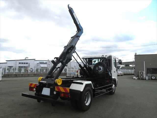 日野レンジャーコンテナ専用車増トン（6t・8t）[写真16]