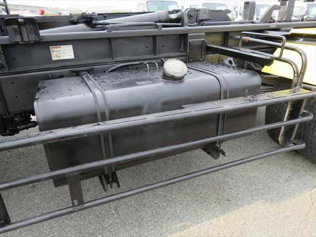 日野レンジャーコンテナ専用車増トン（6t・8t）[写真17]