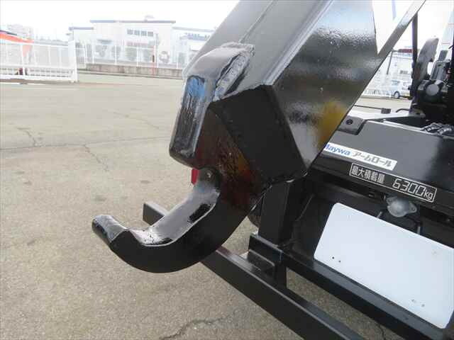 日野レンジャーコンテナ専用車増トン（6t・8t）[写真19]