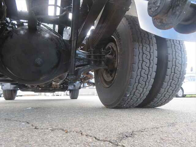 日野レンジャーコンテナ専用車増トン（6t・8t）[写真24]