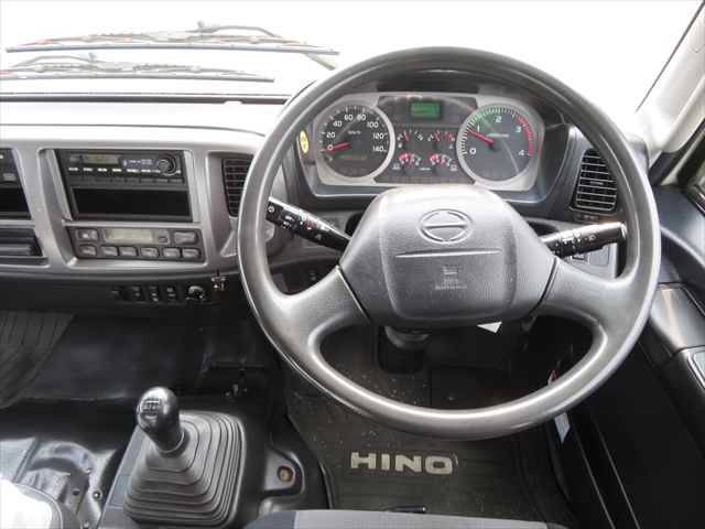 日野レンジャーコンテナ専用車増トン（6t・8t）[写真26]