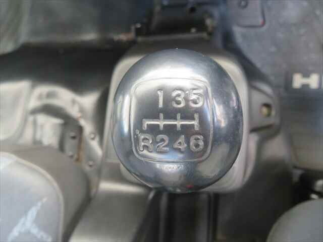 日野レンジャーコンテナ専用車増トン（6t・8t）[写真29]