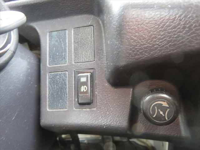 日野レンジャーコンテナ専用車増トン（6t・8t）[写真34]