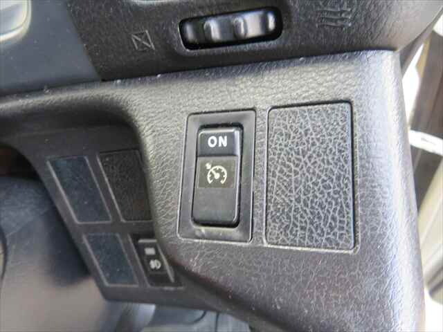 日野レンジャーコンテナ専用車増トン（6t・8t）[写真37]