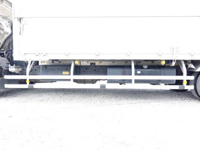 いすゞフォワードアルミウイング中型（4t）[写真16]