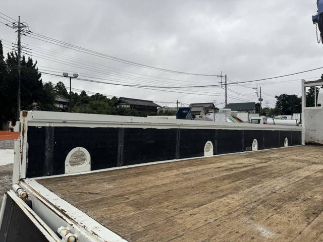 いすゞフォワードクレーン4段中型（4t）[写真16]