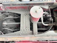 UDトラックスクオンダンプ大型（10t）[写真22]