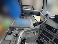 UDトラックスクオンダンプ大型（10t）[写真30]