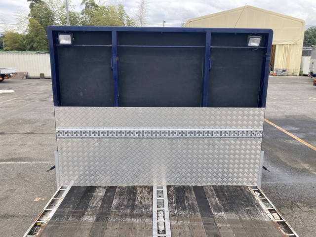 日野プロフィアアルミブロック大型（10t）[写真12]