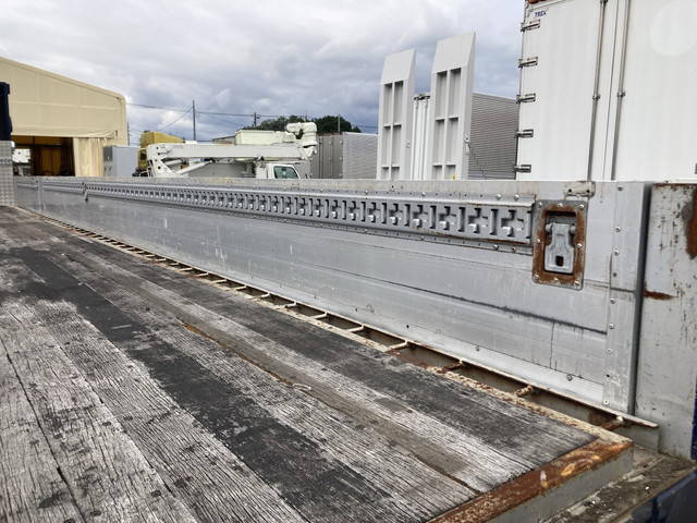 日野プロフィアアルミブロック大型（10t）[写真15]