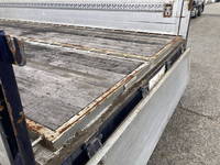 日野プロフィアアルミブロック大型（10t）[写真17]