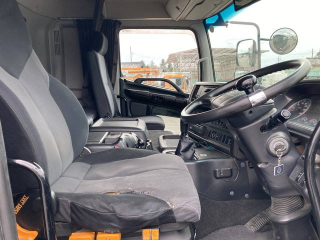 日野プロフィアアルミブロック大型（10t）[写真33]