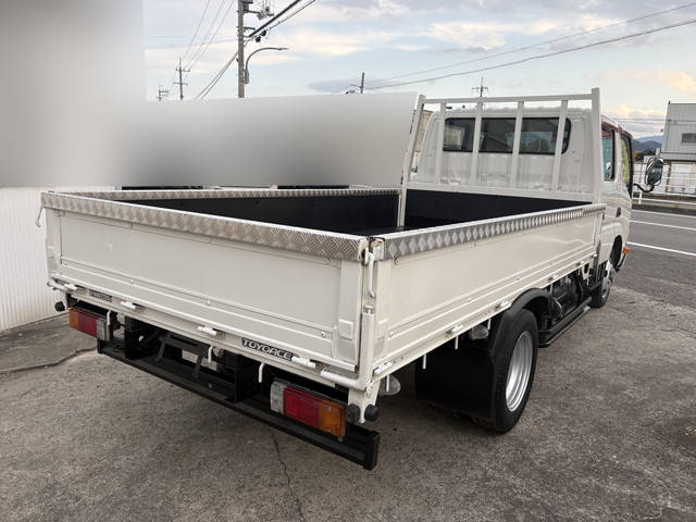 トヨタトヨエースダブルキャブ（Wキャブ）小型（2t・3t）[写真03]