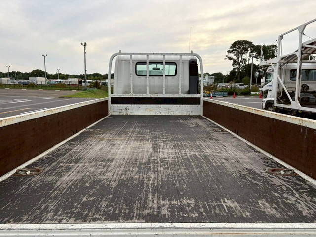 日野デュトロ平ボディ小型（2t・3t）[写真06]