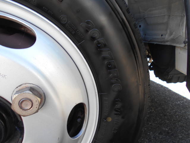 日産アトラス平ボディ小型（2t・3t）[写真18]