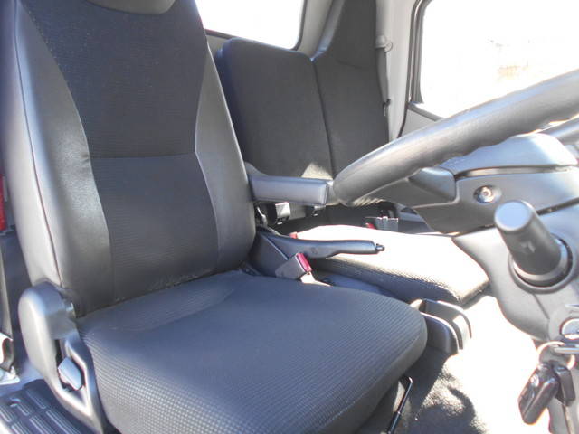 日産アトラス平ボディ小型（2t・3t）[写真21]