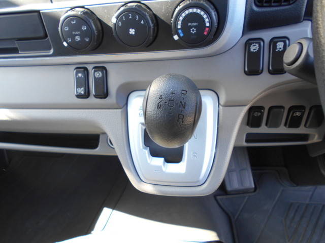 日産アトラス平ボディ小型（2t・3t）[写真25]