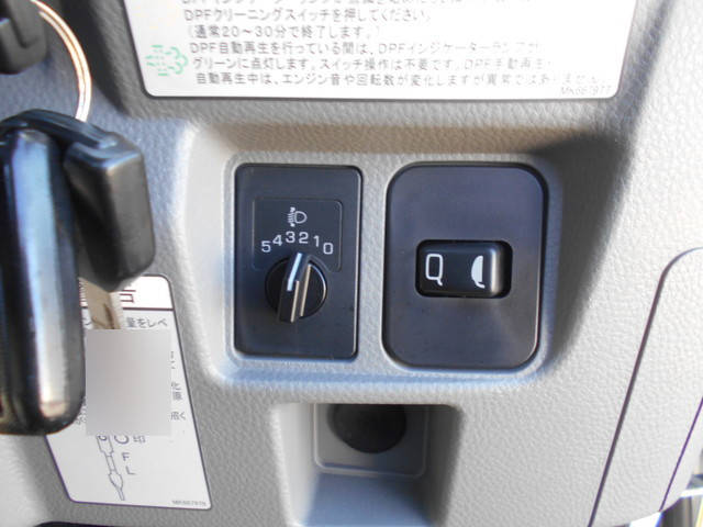 日産アトラス平ボディ小型（2t・3t）[写真33]