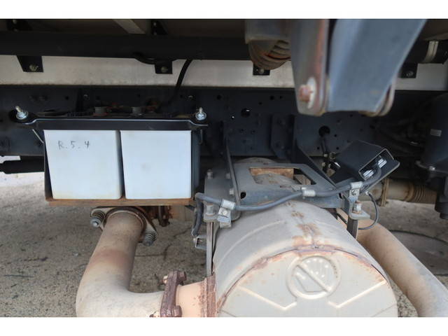 三菱ふそうファイターアルミウイング中型（4t）[写真17]