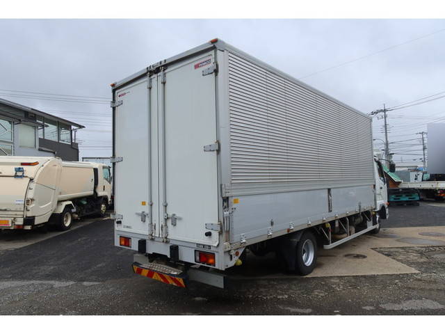 三菱ふそうファイターアルミウイング中型（4t）[写真02]