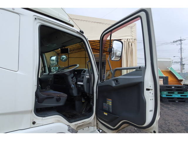 三菱ふそうファイターアルミウイング中型（4t）[写真28]